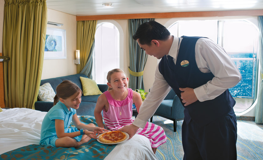 Roomservice aan kinderen op de Allure of the Seas van Royal Carribean